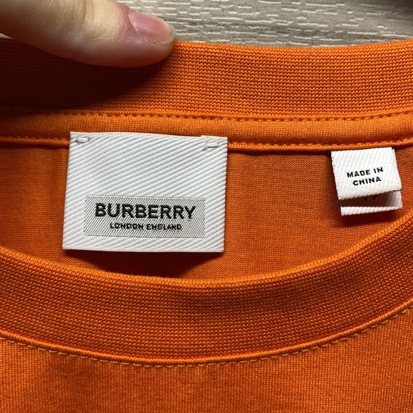BURBERRY MONOGRAM MOTIF COTTON T-SHIRT – UNISEX IN ORANGE - Picture 3 of 8